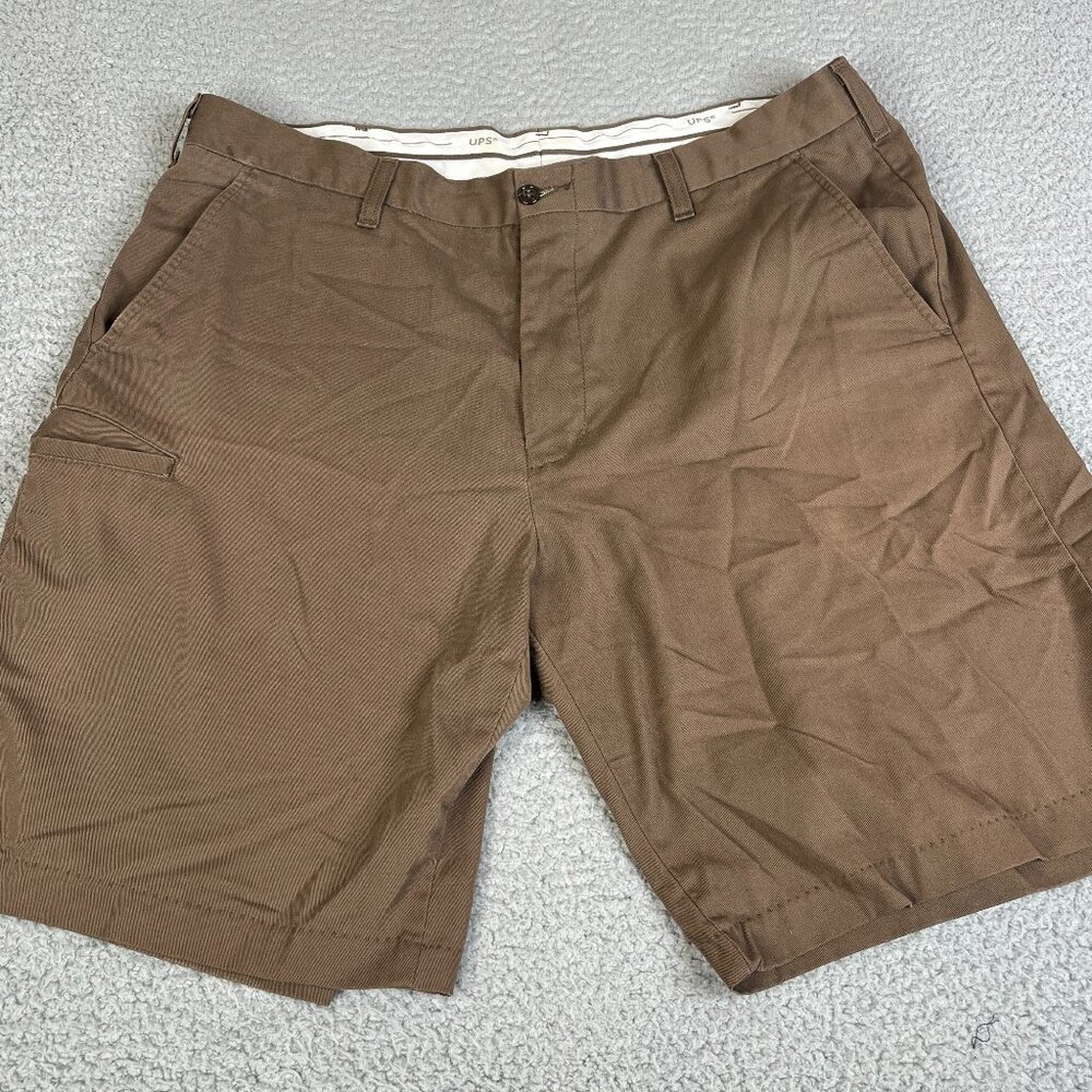 UPS Men's Shorts Mens 40 Brown Khaki Authentic WearGuard Work Employee Uniform